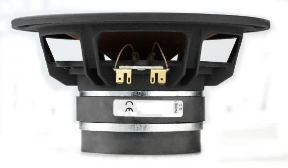 Brief Description of the HELICON MK2 Series When making the second generation of a very successful and highly praised loudspeaker series, it is difficult to come up with a successor.