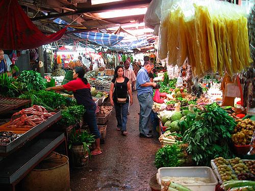 Other Retail Formats in China Wet Market informal commercial sections that sell fresh fruits and vegetables.