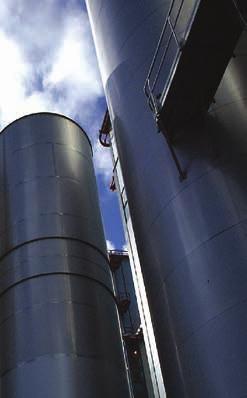 Our tanks and silos can be equipped with the following: Agitators, blending, mixing,surface scraping