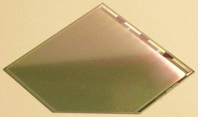 Protected with photoresist Illuminating the edge region with