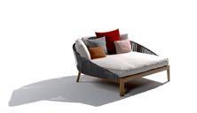 The Kos daybed has various applications: opened out it is a lounge island with welcoming dimensions. In the evening you fold up the backrest and it turns into a sofa with a deep seat.