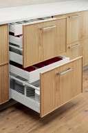 You can use the hob separator to install a drawer under the hob and get a handy space for your cooking utensils.