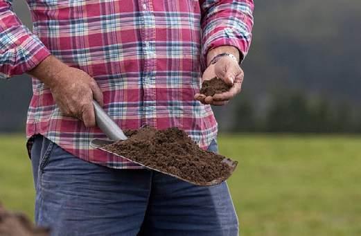 process Quick tips Measure area Soil preparation Spreading & leveling Spreading & leveling Roughly spread out the soil Whether that is with the bobcat bucket or wheelbarrows and shovels.