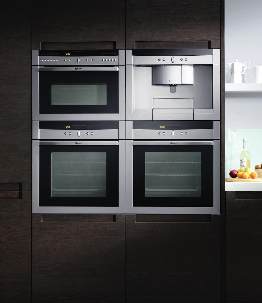 Multifunction oven with microwave C67P70 2 Series 5 Coffee centre C77V60 3