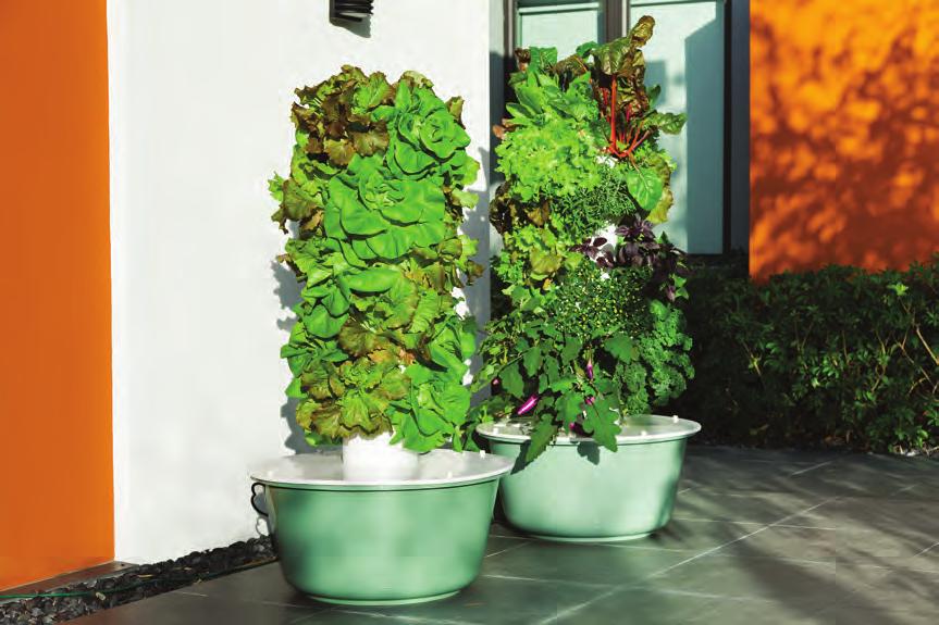 FILLING YOUR RESERVOIR AND ADDING NUTRIENTS 1. Your Tower Garden will hold approximately 20 gallons when filled to within 3 inches of the top lid. Use a hose to fill the reservoir with cool water.