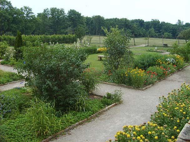 Gardener Job Description: To help maintain Adena Gardens as a beautiful and historically accurate attraction, based on AMGS s garden plan. Garden volunteers are encouraged to work in pairs.