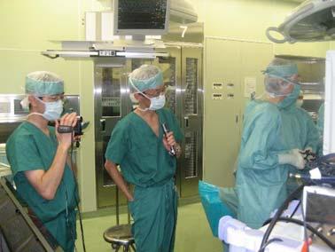 laparoscopic distal gastrectomy Date 2007.3.