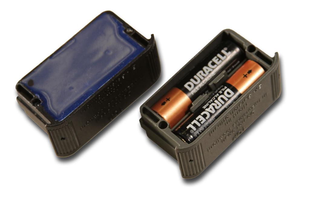 Page 5 Figure 5: The availability of interchangeable rechargeable and alkaline battery packs is a strong design advantage. 4.