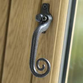 8 Heritage Flush Sash Range This range is ideal for period properties and those who want to add or restore character to their homes.