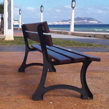TRADITIONAL CAST IRON & TIMBER SEATING In addition to our extensive choice of traditional British seating designs, Furnitubes offers a range of continental-styled traditional street and park seating.