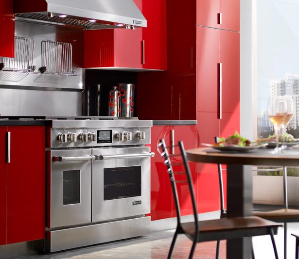 Pro-Style Ranges A Bold Range of Versatility and Precision Cooking Surface Configuration Options Dual-Fan MultiMode for True Convection Pro-Style Ranges Showcase Your Culinary Expertise Pro-Style