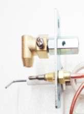 Trouble Shooting PILOT TROUBLE SHOOTING cont d.: THERMOCOUPLE REMOVAL:. Turn-off the pilot.. Shut-off the main isolation valve and follow the lock-out /tag-out procedure.. Remove the trivets. 4.