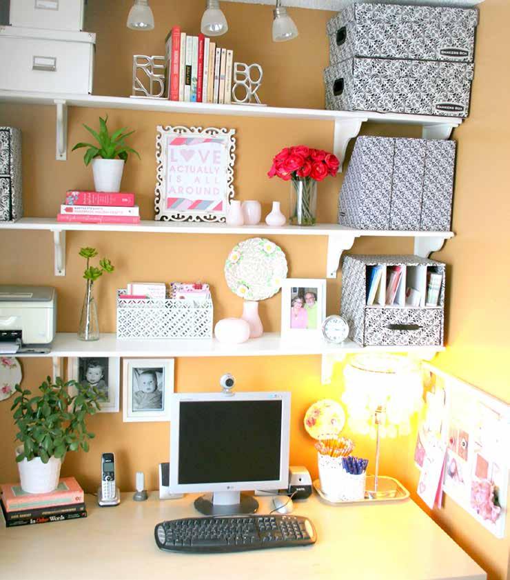 Angie Pitre (echoesoflaughter.ca) Use: Household office My goal in creating this space was to make it into a cozy office space where I could do work, create paper crafts or pay household bills.