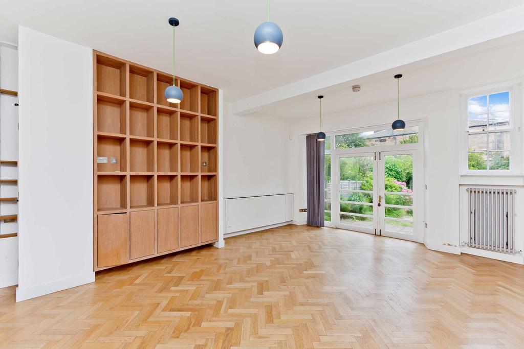 PROPERTY DESCRIPTION Nestled on Tantallon Place at the heart of The Grange, this three-bedroom semi-detached house represents an exceptionally rare opportunity to acquire a striking period property,