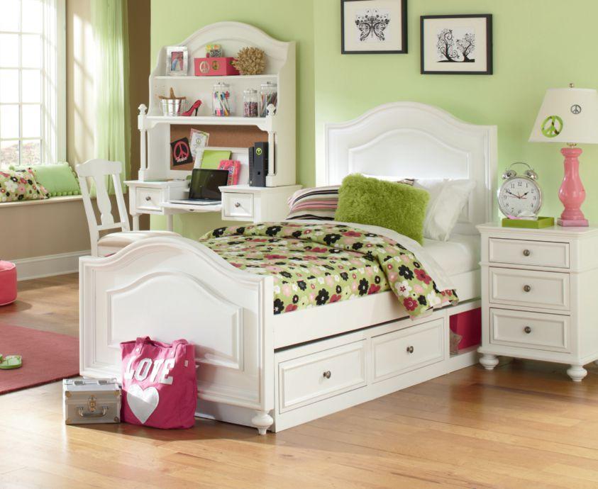 UPHOLSTERED BED, TWIN