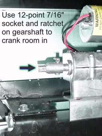 It may be necessary to move the handle slightly from side to side to fit it onto the shaft. The crank handle will only move the arm that it is inserted into.