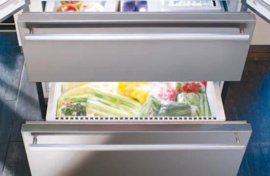 Both BioFresh drawers are mounted on telescopic rails which extend effortlessly providing a full view of your food, which is easily accessible.