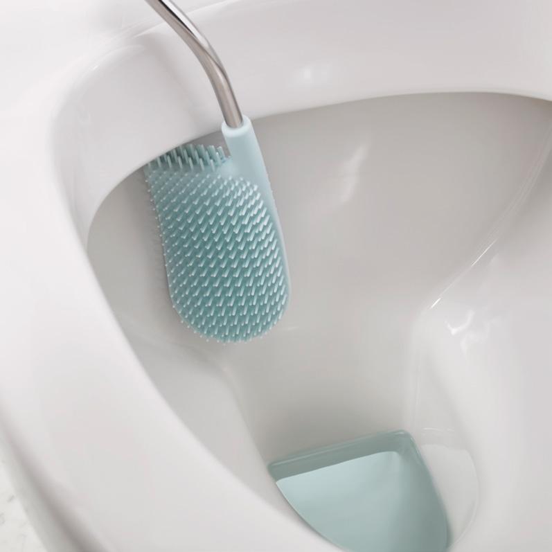 Flex Technology Conventional toilet brushes hold dirt and liquid, making them messy and unhygienic to use and clean.
