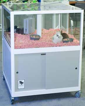 With a wide variety of divider, top and color op ons it is easily changed to match your store decor or theme and keeps just about any small animal safe, happy and healthy.
