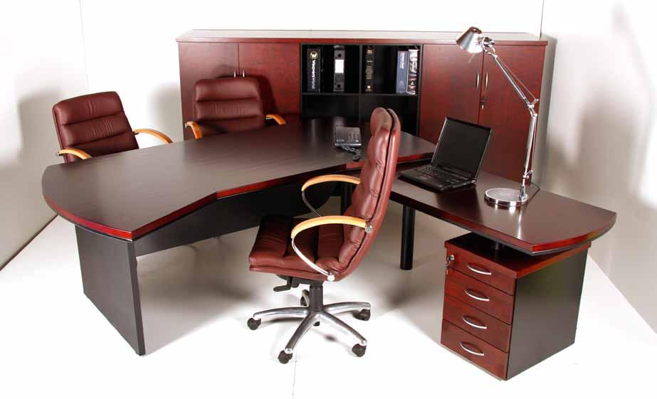 houston This modern executive desk features an exquisite array of veneer and melamine