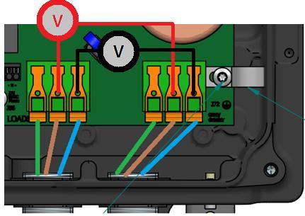 changes: With the voltmeter in red is measured the L-L and with the one in black