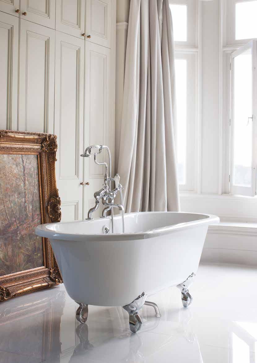 DOUBLE ENDED BATHS - WINDSOR WINDSOR The Windsor bath is a gorgeous example of a traditional roll top bath with perfectly formed curved and flowing lines.