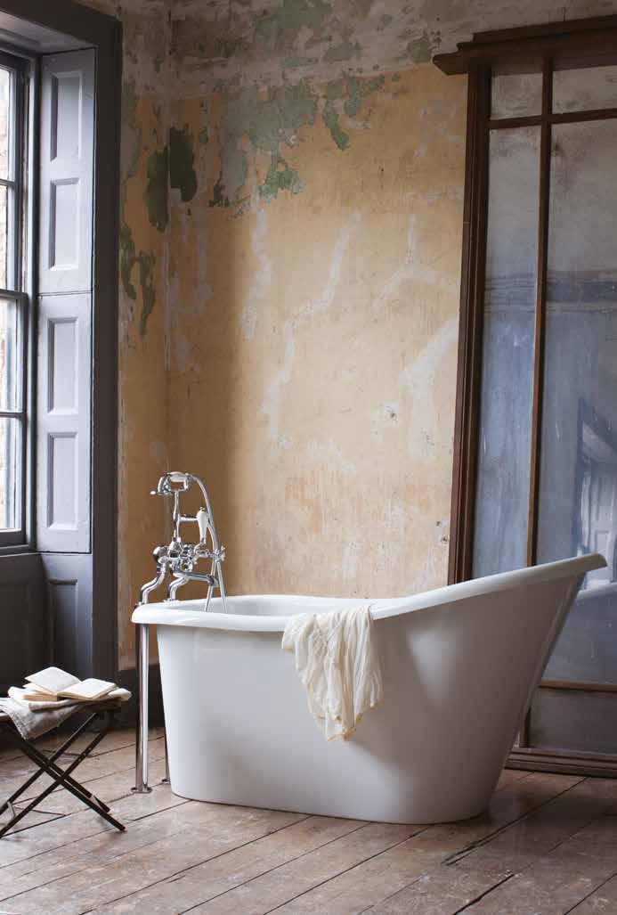 SINGLE ENDED BATHS - EMPEROR EMPEROR A tall and impressive bath; the emperor has a deep, regal stature which will act as a showpiece in your bathroom, yet its angled internal base also provides