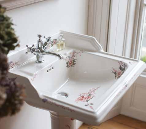 CERAMICS This page top: English garden close-coupled WC with cistern with