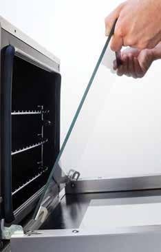 01 01 STAY IN TOUCH Safe-Touch vented oven doors feature low-emissivity heat reflective coated inner glass that limits heat absorption