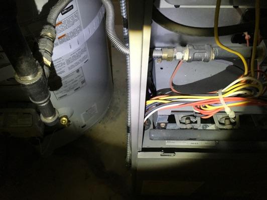 Heating condition Installation at gas valve is corrugated flex.