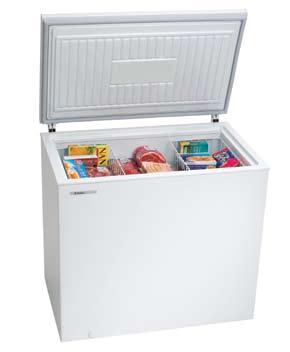 springloaded lid A lightweight, sturdy, springloaded lid that stays open to free both your hands. The lid also provides an airtight seal, ensuring your freezer always runs at its most cost efficient.