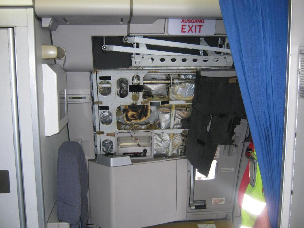Fire area on door R2 after the