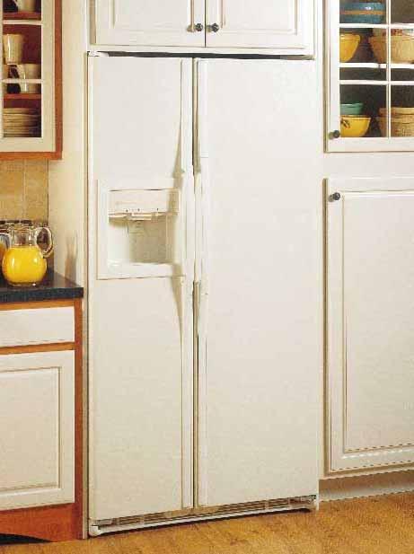 CUSTOMSTYLE SIDE-BY-SIDE REFRIRATORS: CHOOSE A TRIMLESS OR INSTALLED TRIM MODEL Profile Performance Series Trimless Model TPX24PPBCC Profile Installed Trim Model TPX24BRB shown with a custom wood