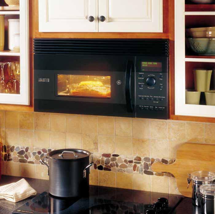 INTRODUCES THE ADVANTIUM OVEN. COOKING AT THE SPEED OF LIFE. THE REVOLUTIONARY ADVANTIUM OVEN!