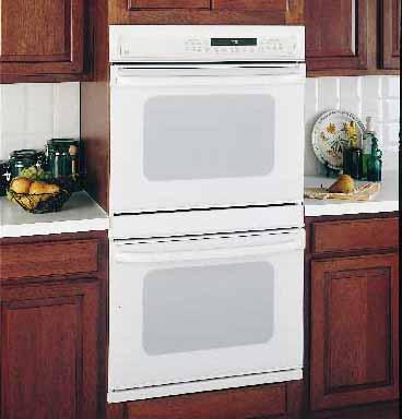 Profile Performance Series offers professional touches like the Gourmet Shelf, that features baking stones