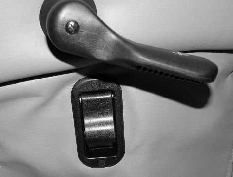 SECTION 3 DRIVING YOUR MOTOR HOME Recline Lever To Fasten Be sure belt is not twisted. Grasp each part of the belt assembly and push tongue into buckle.