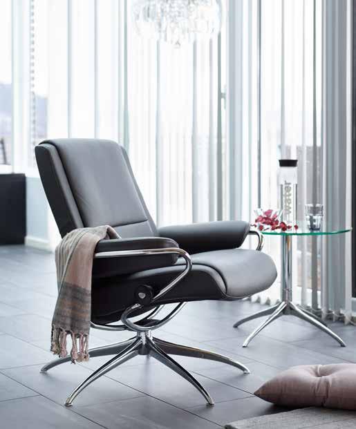 Individual comfort The slender, elegant shape of our Stressless Paris recliner makes it perfect for a cosy get-together with friends, but is equally suitable if you are looking for a few minutes of