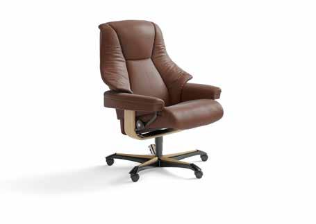 Stressless Home Office chairs feature all the comfortable functionality of our recliners, including the Plus system, which offers synchronised neck and lumbar support