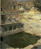 known for its three hundred baolis, built at various locations and in different time periods(s. Jain, 2005). The most famous of these today are the Panna Mian Baoli and the Kale Hanumanji ki baoli.