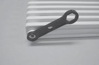 B Nipple turning keys are available in lengths of 0.75 m, 1 m, 1.50 m and 2.20 m.