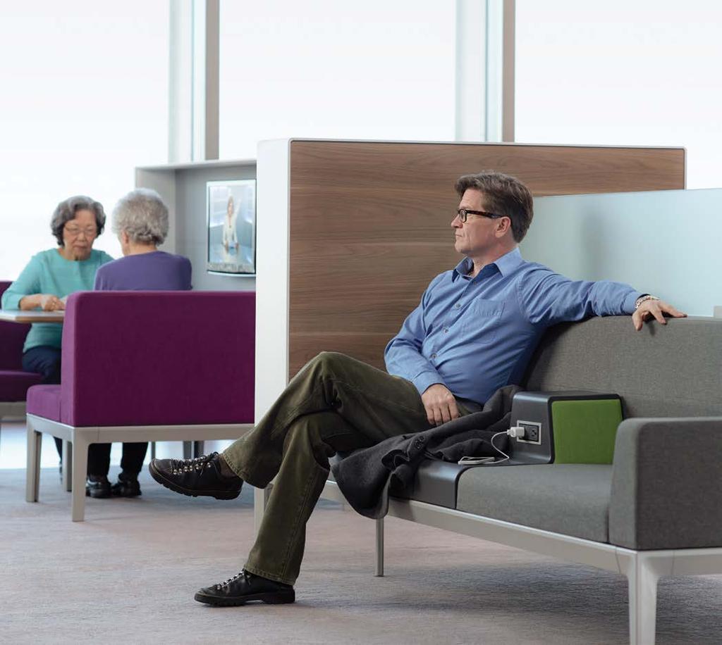 SHORT- AND LONG-TERM Bench seating supports short-term or active waiting while private lounge settings accommodate a long-term stay.