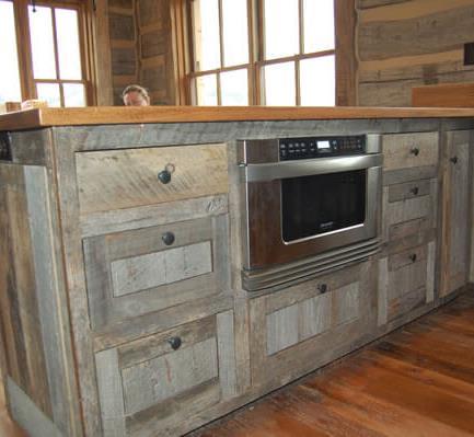 RECLAIMED WOOD Another option for a more modern farmhouse vibe is to go with reclaimed wood, which can be stained dark, or in various shades,