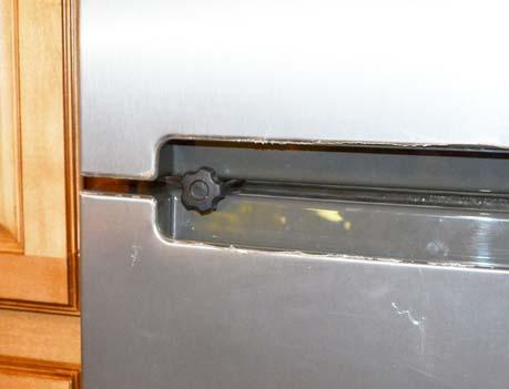 SECTION 4 APPLIANCES AND SYSTEMS WARNING At refrigerator/freezer or motorhome End of Life remove travel latch.
