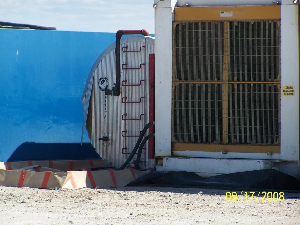 Insulated Urea storage tank used w/scr to control
