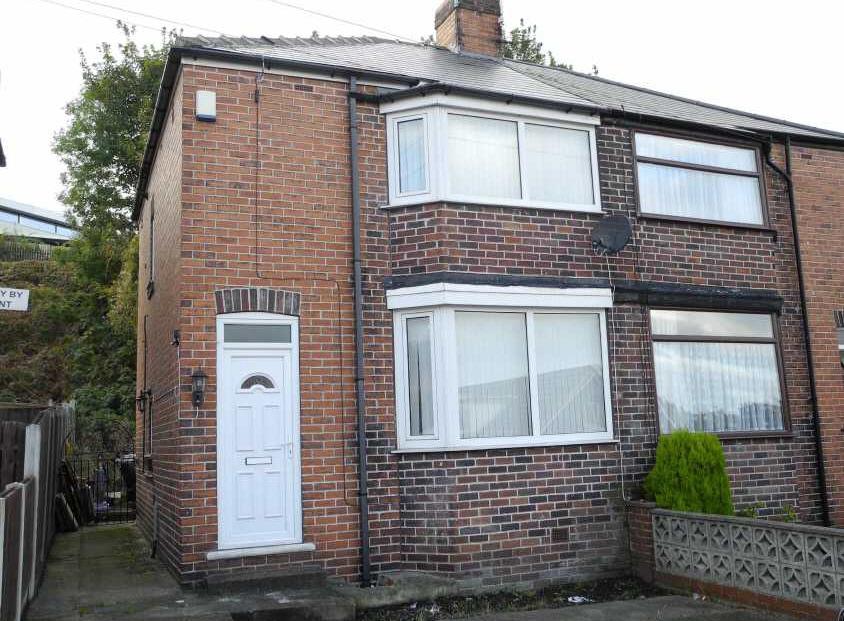 A traditional bay fronted semi detached house which has undergone modernisation and refurbishment and is situated within walking distance of Barnsley Town Centre.