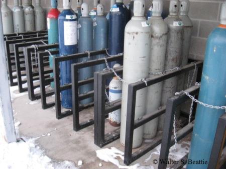 Acetylene gas shall not be piped unless using approved cylinder manifolds and connections.