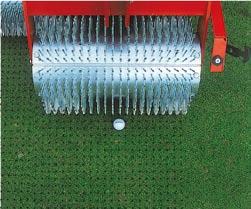 The spiked roller of the TERRA COMBI is ideally suitable for this task.