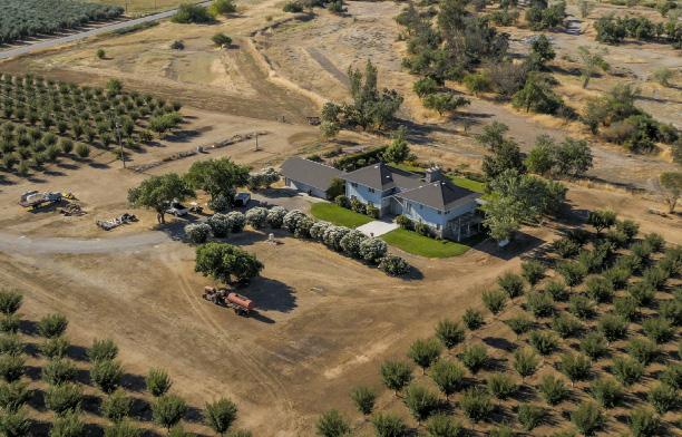INTRODUCTION This 35 +/- acre farm is located in Glenn County about 6.3 miles from Orland, CA. The property is only 15.5 miles from Chico,CA.