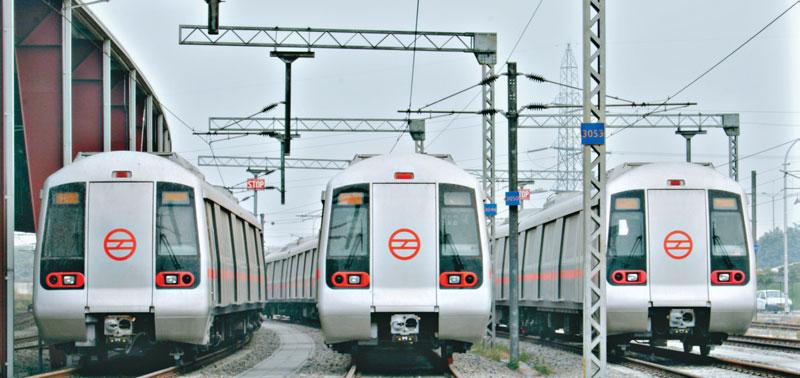 Delhi Metro Rail Corporation, Delhi Electrification & Fire Protection and Hydraulics India s first intra-city, state-of-art Metro Rail Area : 15 elevated stations and two under ground stations and