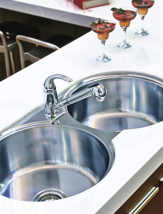 Solitaire The versatile all-rounder For those who love the simplicity of round bowls, Solitaire offers a choice of sinks that combine beauty and